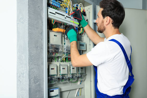 Best Emergency Electrical Repair  in Latta, OK